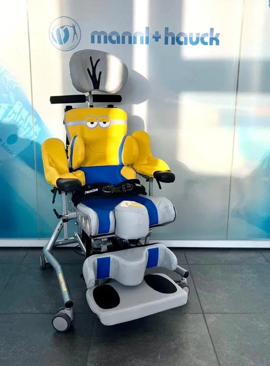 Kinder-Therapiestuhl mit individueller Sitzversorgung